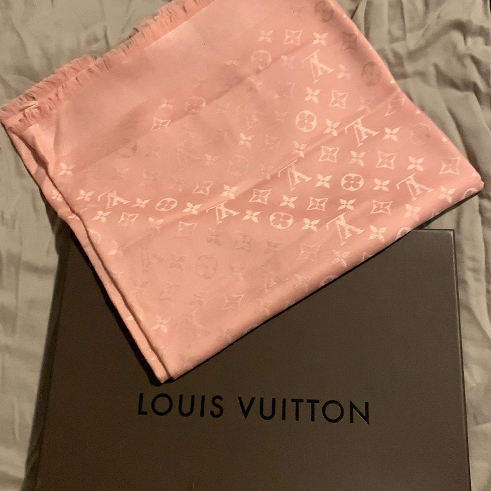 Louis Vuitton silk wool Scarf